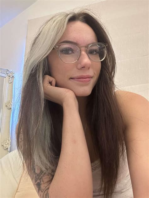 F22 first ever post here, so what’s your first impression of me? : r