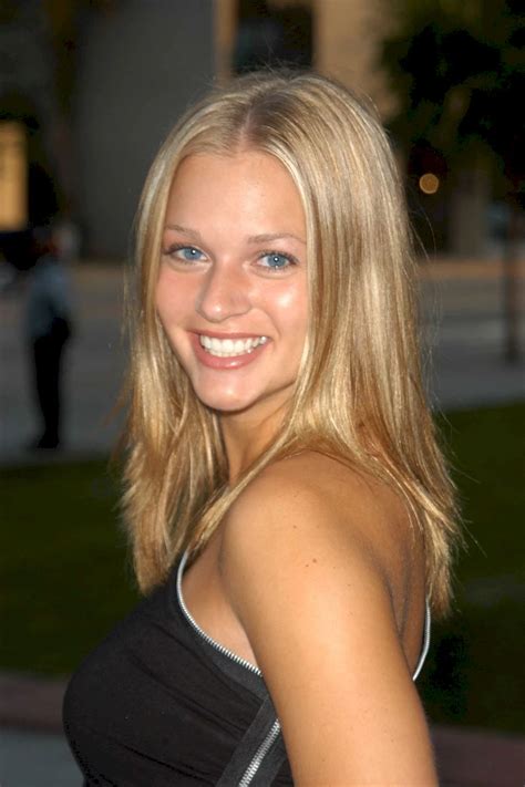 A.J. Cook : sa biographie, filmographie, et quelques photos
