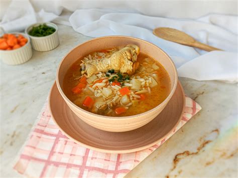 Canja De Galinha Com Arroz Cozido E Legumes - Canja de galinha com arroz cozido - Receiteria