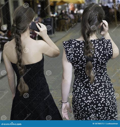 Women are debating which types of ponytails are office-friendly 10