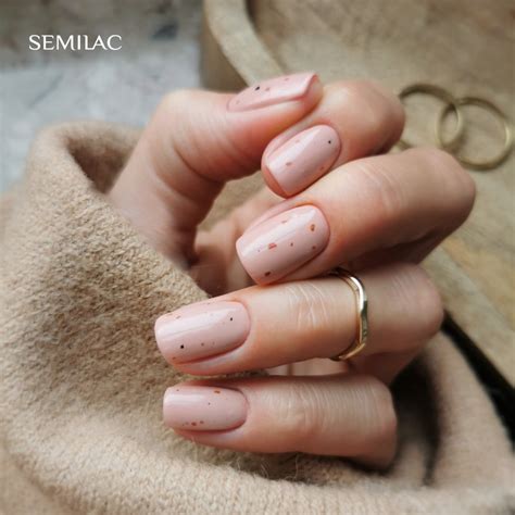 40 Best 2022 Winter Nails to Try