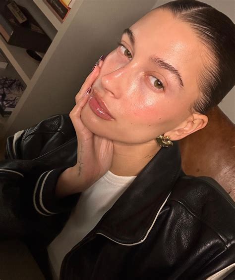 Hailey Bieber shows off her real makeup-free skin in rare unedited