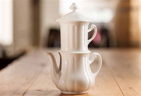 11 Best Pour Over Coffee Makers for Caffeine Addicts