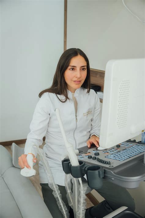 Women+Giving+Hand+Jobs Photos, Download The BEST Free Women+Giving+Hand