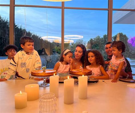 cristiano ronaldo als kind cristiano ronaldo vermogen freundin