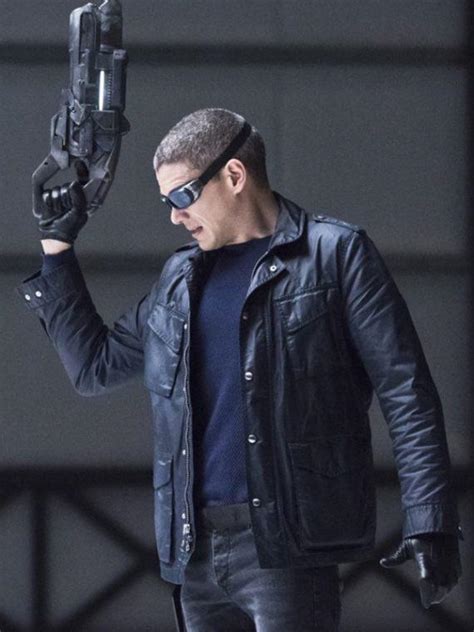 Rewatching everything before Crisis, and man did I forget how much I ...