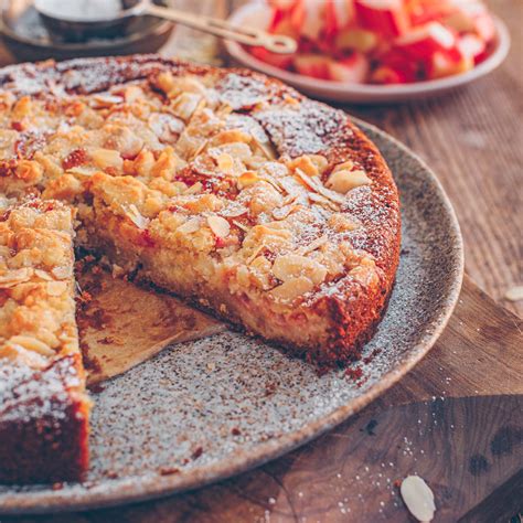 Rhubarb almond cake * Freistyle by Verena Frei