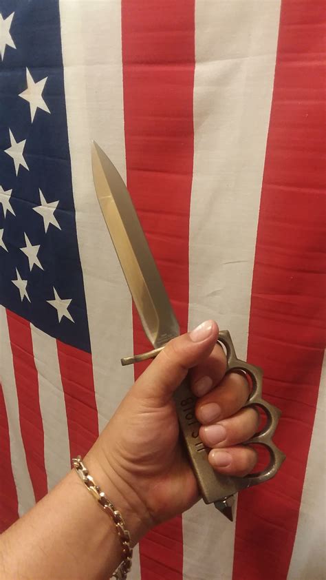 1918 Trench Knife WWI Replica | BUDK.com