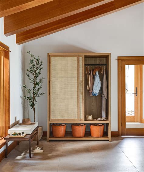 5 steps to get mildew smells out of clothes and towels | Homes and Gardens