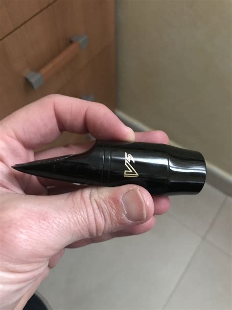 Vendo\cambio Vandoren V5 A28 alto | ADOLPHESAX.com FORUMS