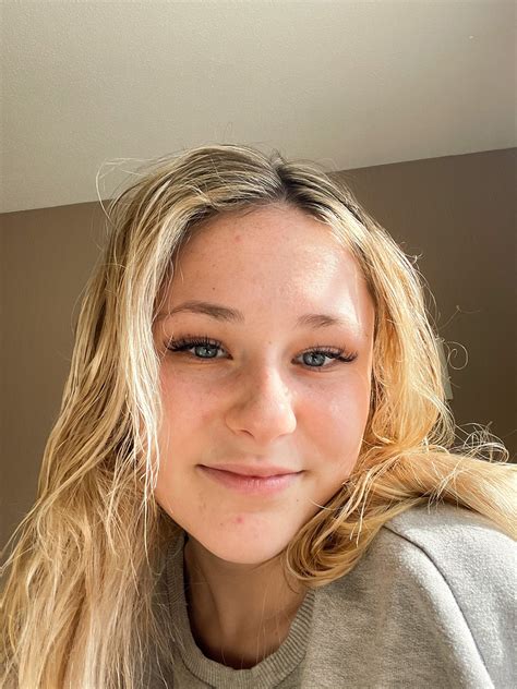 Mila Monroe - Mila Monroe added a new photo.