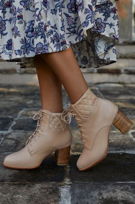 RISING MARA Handmade Leather Heel Booties – ELF