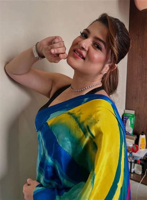 srabntee srabanti chatterjee bengali actress    flight