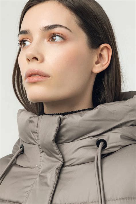 Зимнее пальто с капюшоном SnowQueen_collection 670792003 цены в Москве ...
