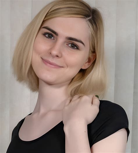 Ella Hollywood (Actress) Age, Videos, Photos, Biography, Boyfriend ...