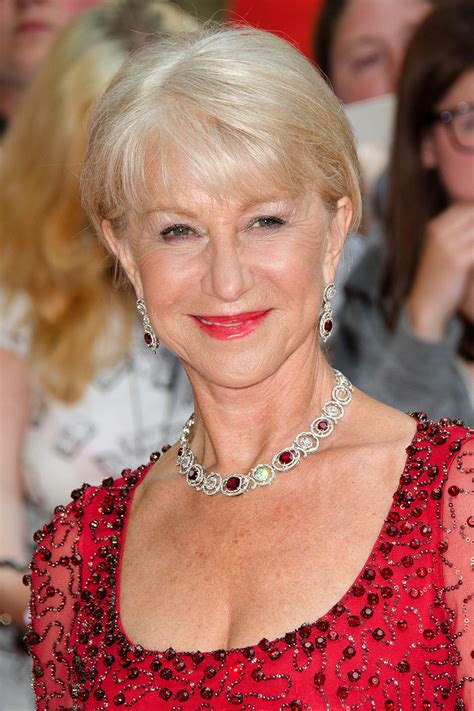 Lady in red Dame Helen Mirren is radiant in Boodles | The Jewellery Editor