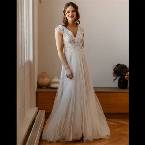 Elsa Gary - Robe de Mariée 2024 Corail - L'Amoureuse by Caro Vixy à Lourdes