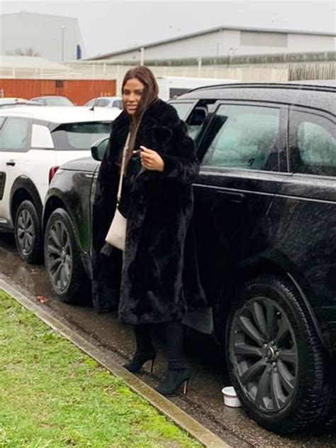 KATIE PRICE Arrives at Woolwich Crown Court 12/20/2019 – HawtCelebs