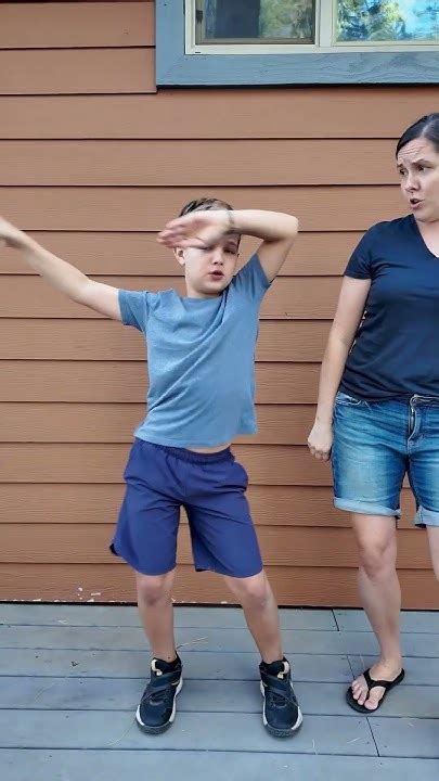 Fun kids dance! #kidssong - YouTube