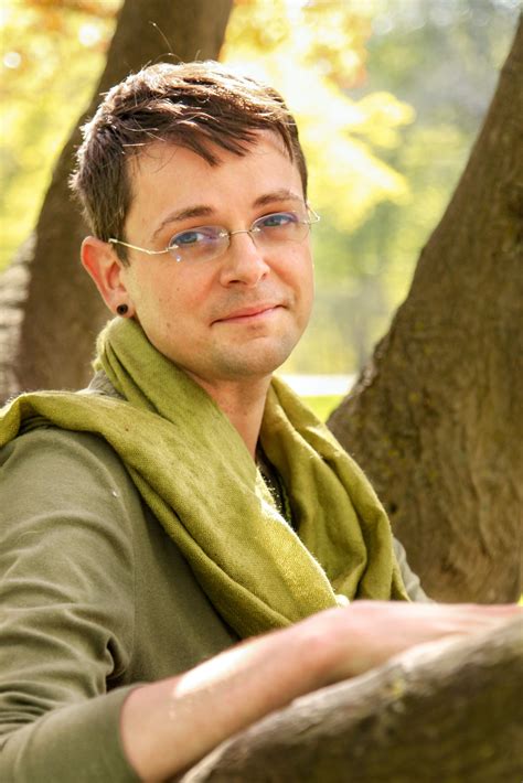 Dr. Grant Pike LICSW is a therapist serving MA.