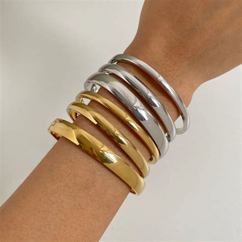 simple bracelet in gold