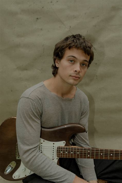 Charlie & The Velvet Sky