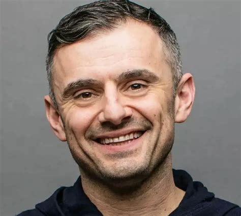 Gary Vaynerchuk Net worth, Age: Wife, Bio-Wiki, Weight, Kids 2022 - The ...
