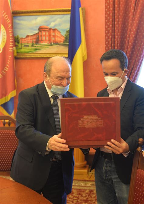 Новини: Зустріч ректора з Аташе Посольства Королівства Іспанії