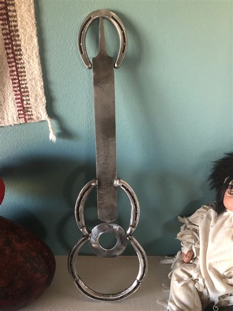 art with horseshoes 11