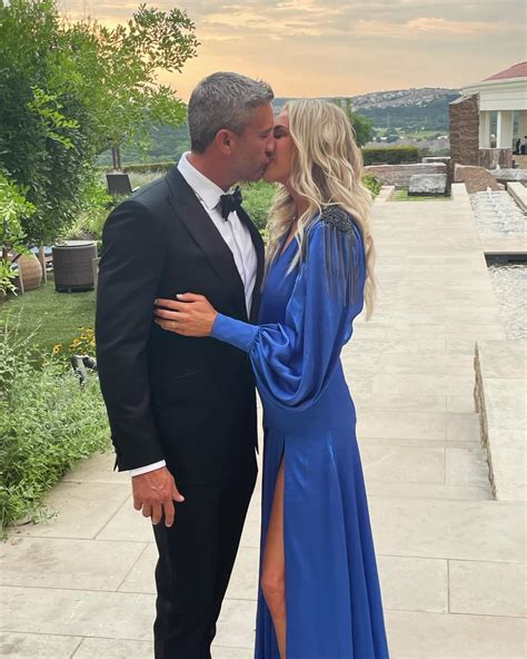 RACHEL BRADSHAW | Chickens n’ Pretty Woman ️ 🎃 | Instagram