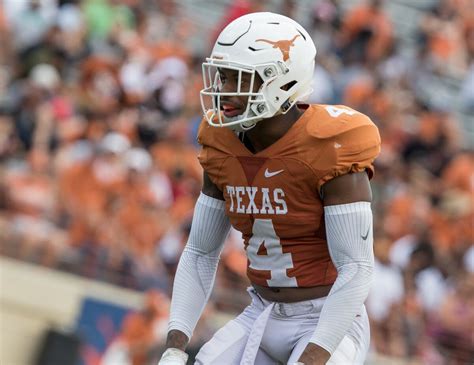 breaking  deshon elliott  pro