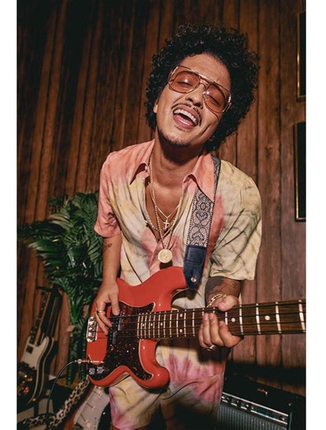 Ricky Regal, alter ego fashion de Bruno Mars, revela colección con Lacoste