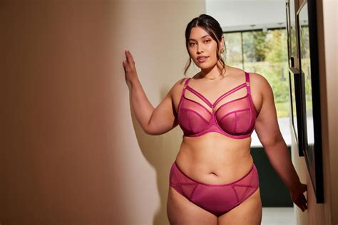 Plus Size Bra Fitting | Melbourne | Illusions Lingerie