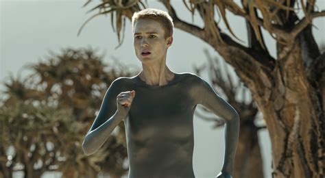 El postapocalipsis de 'Raised by Wolves' y Ridley Scott invade TNT el ...