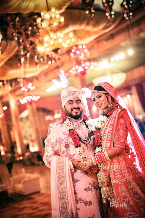 Indian wedding Couple Photography | Couples of Dipak Studios | Couples