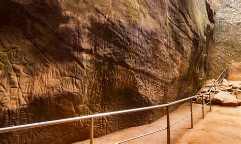 edakkal caves wayanad