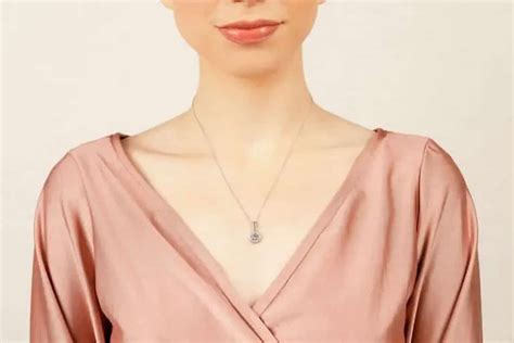 pendant  necklace