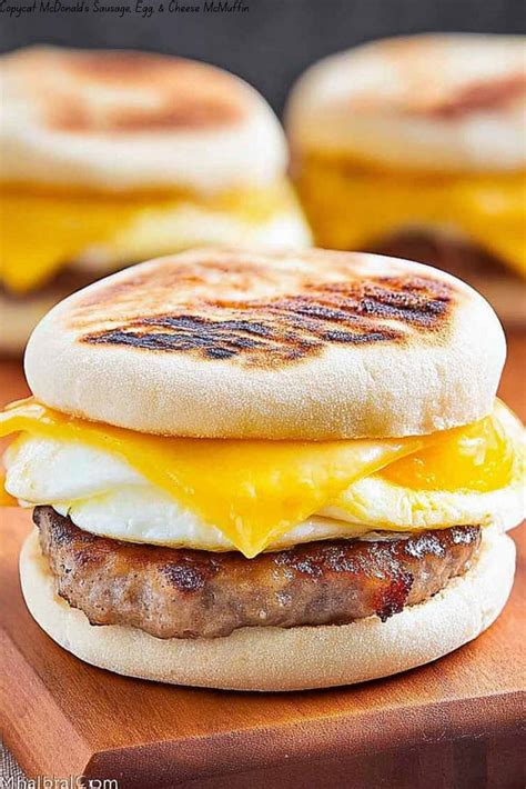 Copycat McDonald's Sausage, Egg, & Cheese McMuffin | RecipeCoo