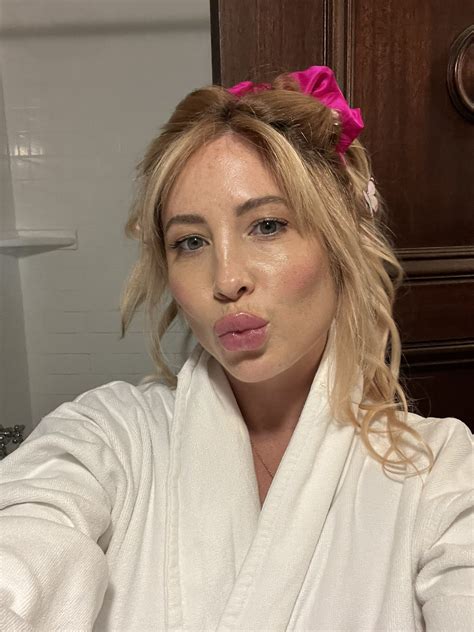 TW Pornstars - Tasha Reign. Twitter. Good night cuties… 🔥🔥🔥🔥 is on fire