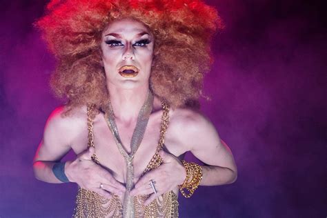 Drag Queen Posing · Free Stock Photo