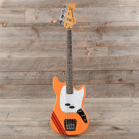 squier classic vibe  competition mustang bass capri orange wdakot
