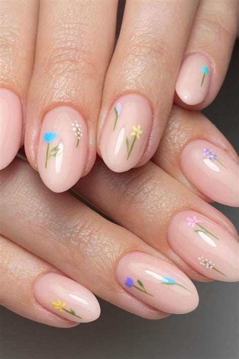 34 Minimal Nail Designs Perfect For Short Nails