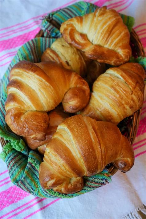 mexican croissant recipe cuernitos pan dulce cilantro parsley