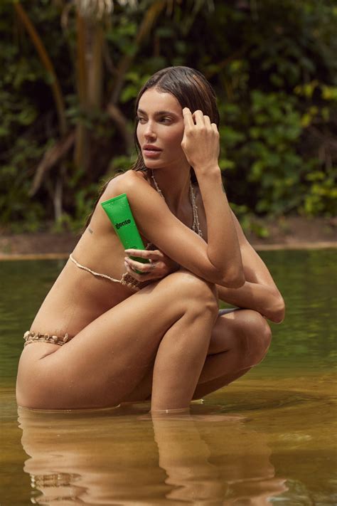 Foto: Para cuidar do corpo, Mari Fonseca não dispensa a drenagem