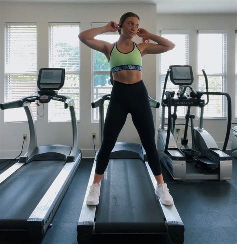 How to do the Taylor Swift-inspired #TreadmillStrut workout | New York Post