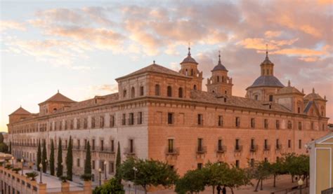 QUACQUARELLI SYMONDS (QS) GIVES UCAM A 5 STAR RATING - News Westford