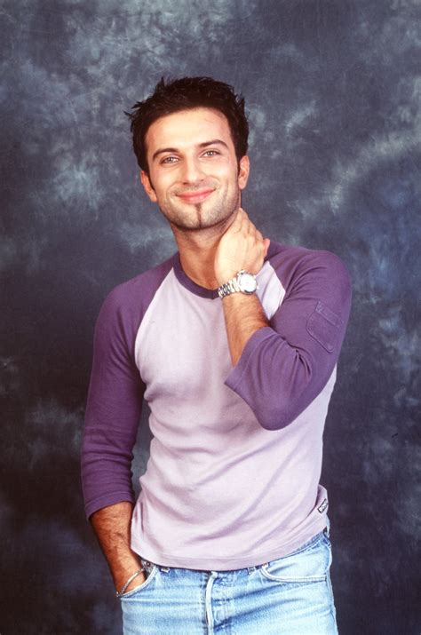 Tarkan: Iconic Turkish pop star with global fame | BULB