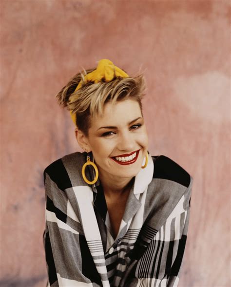 80s big hair trends are making a massive comeback this year 25