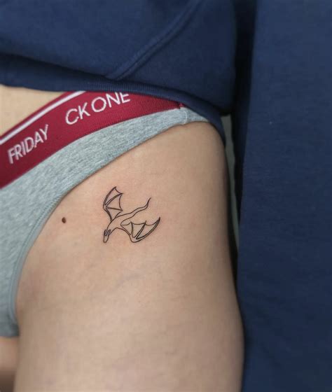 We finally explain how to heal your hip to hip tattoo properly 9