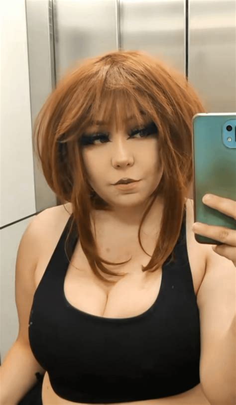 Uraraka cosplay (mha) : r/PlusSizeCosplay